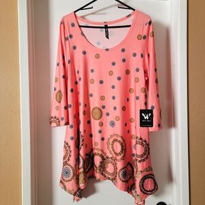 White Mark Pink and Gold Tunic Top
